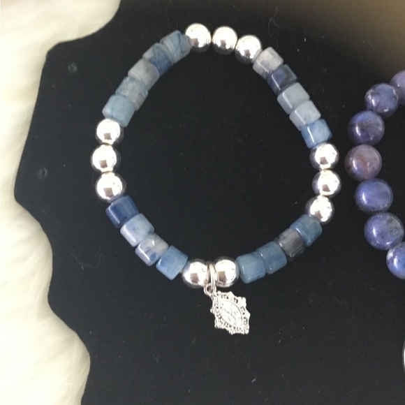 Avon religious 3 piece stretch bracelet set - Picture 5 of 15